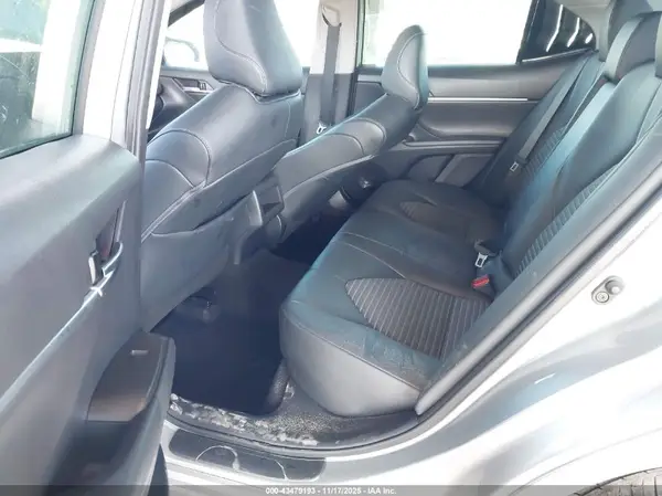4T1T11AK4MU527727 2021 TOYOTA CAMRY - Image 8