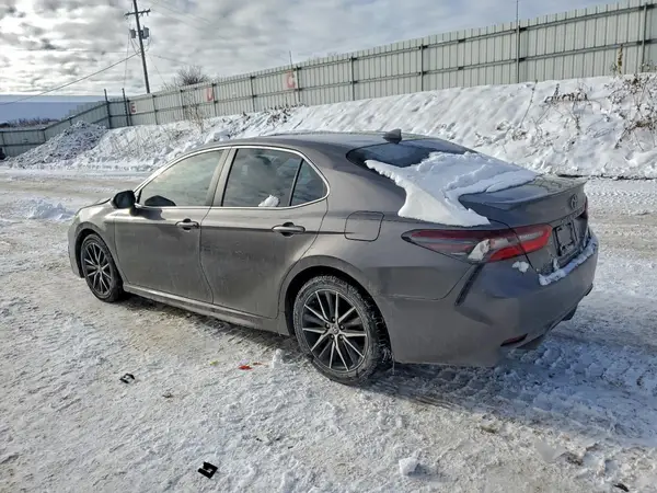 4T1T11AK4MU530062 2021 TOYOTA CAMRY - Image 2