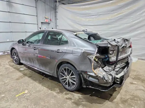 4T1T11AK4MU545693 2021 TOYOTA CAMRY - Image 2