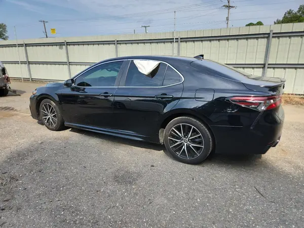 4T1T11AK4MU565507 2021 TOYOTA CAMRY - Image 2
