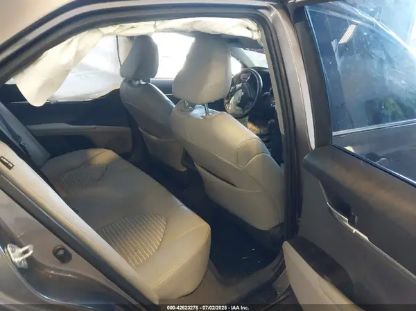4T1T11AK4MU571467 2021 TOYOTA CAMRY - Image 8