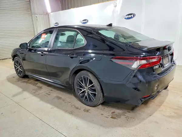 4T1T11AK4NU008159 2022 TOYOTA CAMRY - Image 2