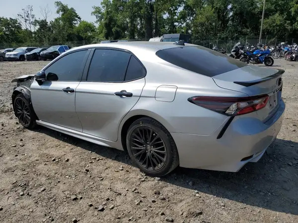 4T1T11AK4NU045793 2022 TOYOTA CAMRY - Image 2