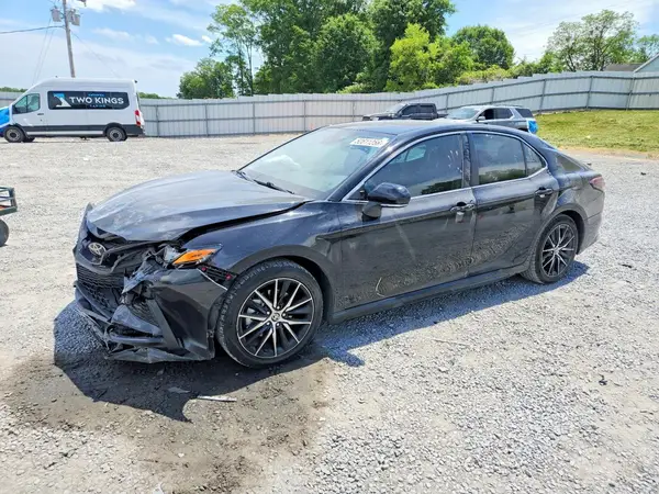 4T1T11AK4NU045826 2022 TOYOTA CAMRY - Image 1
