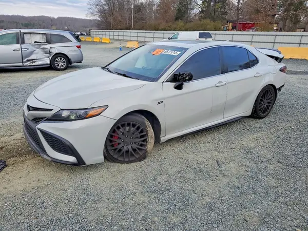 4T1T11AK4NU052369 2022 TOYOTA CAMRY - Image 1