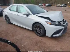 4T1T11AK4NU055398 2022 TOYOTA CAMRY