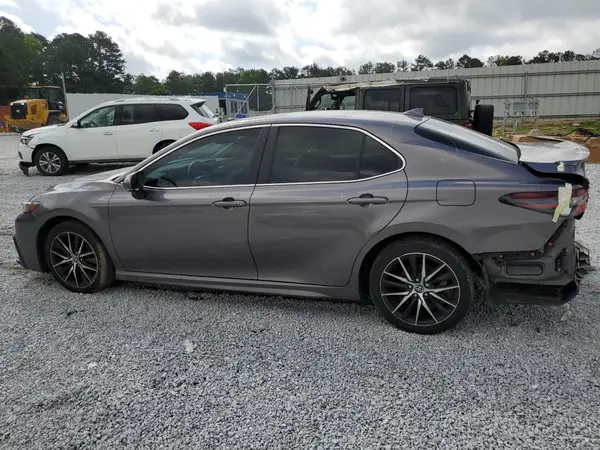 4T1T11AK4NU065770 2022 TOYOTA CAMRY - Image 2
