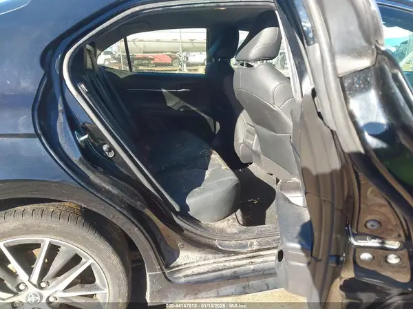 4T1T11AK4NU621754 2022 TOYOTA CAMRY - Image 8