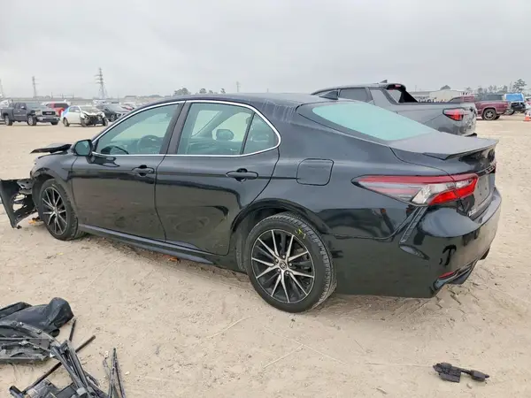 4T1T11AK4NU649389 2022 TOYOTA CAMRY - Image 2