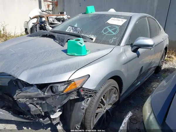4T1T11AK4NU672932 2022 TOYOTA CAMRY - Image 2
