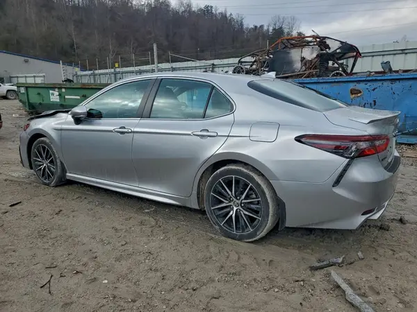 4T1T11AK4NU696342 2022 TOYOTA CAMRY - Image 2