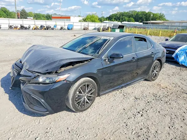 4T1T11AK4NU697068 2022 TOYOTA CAMRY - Image 1