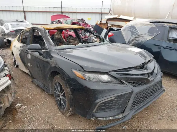4T1T11AK4PU820399 2023 TOYOTA CAMRY - Image 1