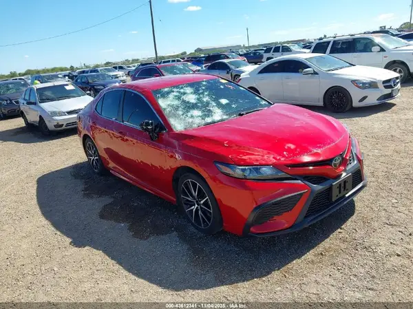 4T1T11AK4RU190757 2024 TOYOTA CAMRY - Image 1