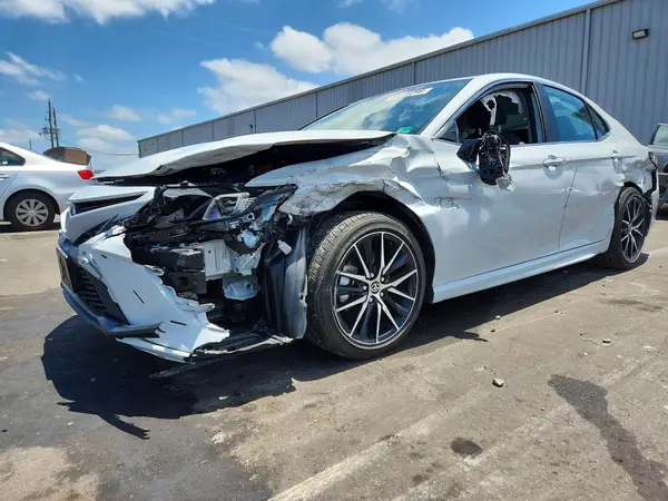 4T1T11AK4RU211722 2024 TOYOTA CAMRY - Image 1