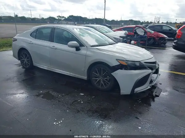 4T1T11AK4RU266414 2024 TOYOTA CAMRY - Image 1