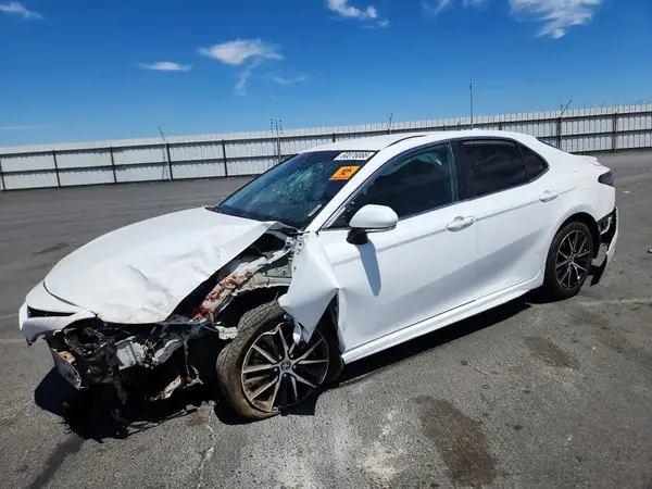 4T1T11AK4RU858850 2024 TOYOTA CAMRY - Image 1