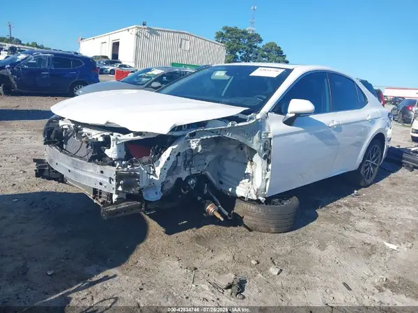 4T1T11AK4RU860467 2024 TOYOTA CAMRY - Image 2