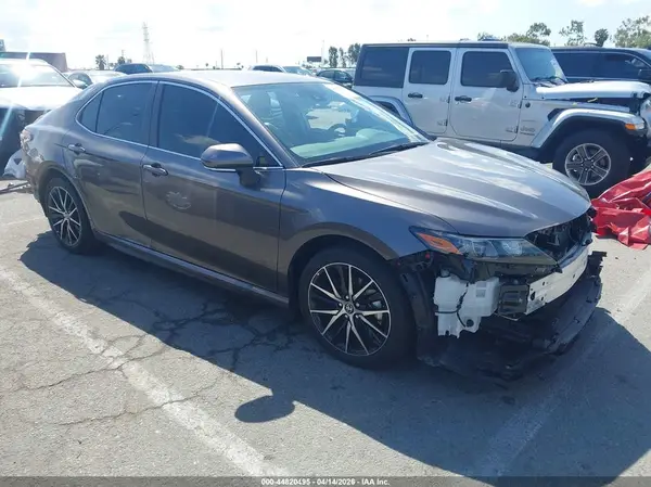 4T1T11AK4RU895445 2024 TOYOTA CAMRY - Image 1