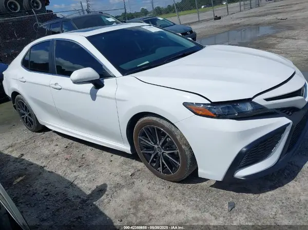 4T1T11AK4RU897115 2024 TOYOTA CAMRY - Image 1