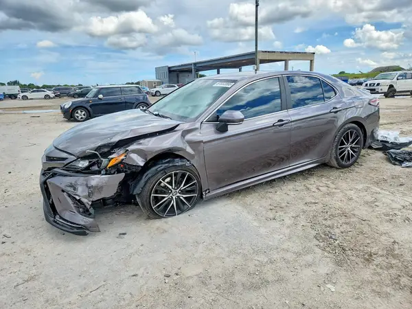4T1T11AK4RU902152 2024 TOYOTA CAMRY - Image 1