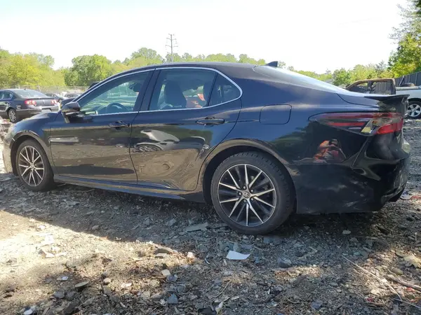 4T1T11AK5MU426955 2021 TOYOTA CAMRY - Image 2
