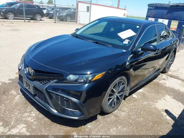 4T1T11AK5MU428754 2021 TOYOTA CAMRY - Image 2