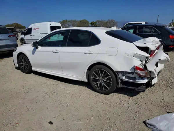 4T1T11AK5MU430052 2021 TOYOTA CAMRY - Image 2