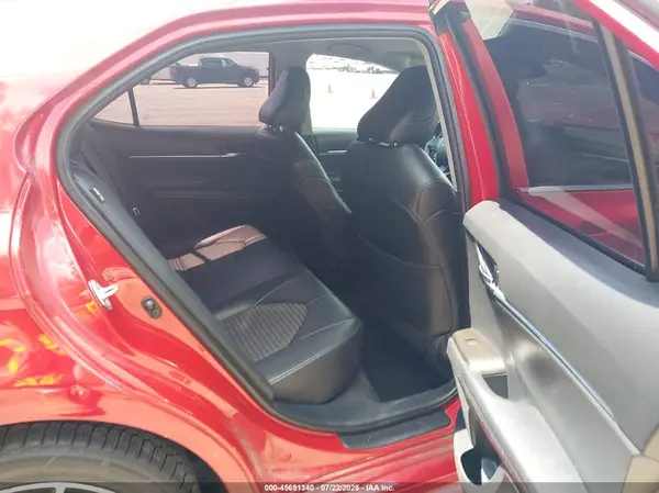 4T1T11AK5MU431363 2021 TOYOTA CAMRY - Image 8