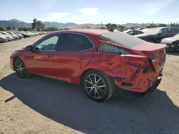 4T1T11AK5MU437017 2021 TOYOTA CAMRY - Image 2