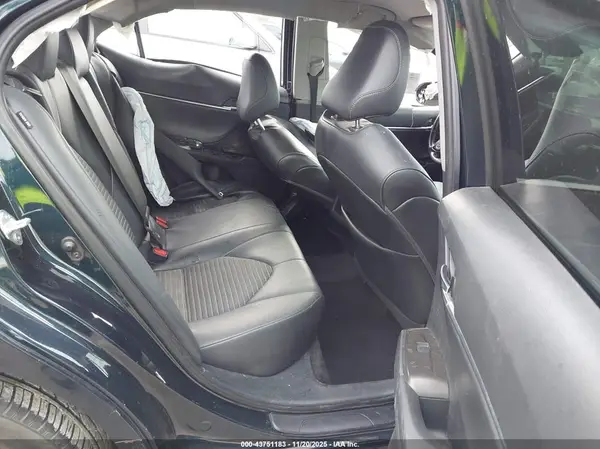 4T1T11AK5MU440497 2021 TOYOTA CAMRY - Image 8