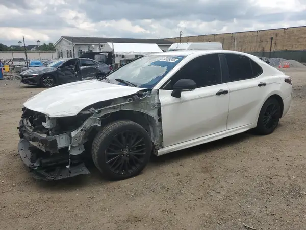 4T1T11AK5MU451872 2021 TOYOTA CAMRY - Image 1