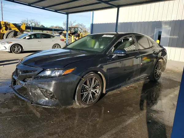 4T1T11AK5MU485620 2021 TOYOTA CAMRY - Image 1