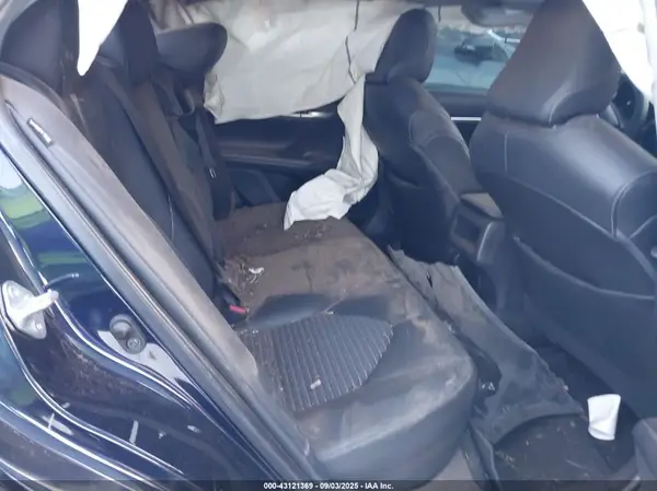 4T1T11AK5MU492275 2021 TOYOTA CAMRY - Image 8