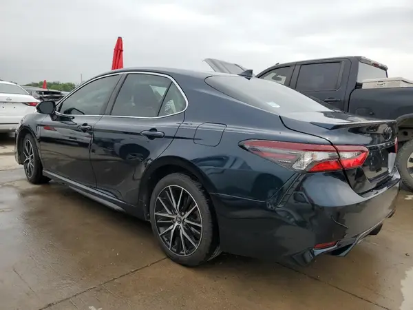 4T1T11AK5MU527073 2021 TOYOTA CAMRY - Image 2