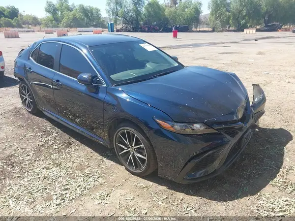 4T1T11AK5MU532385 2021 TOYOTA CAMRY - Image 1