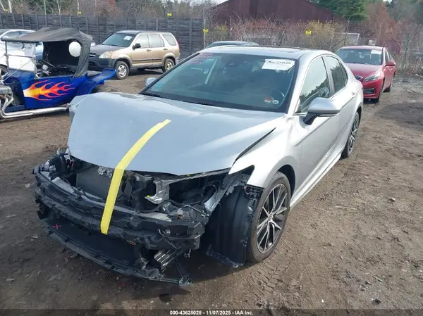 4T1T11AK5MU534895 2021 TOYOTA CAMRY - Image 2