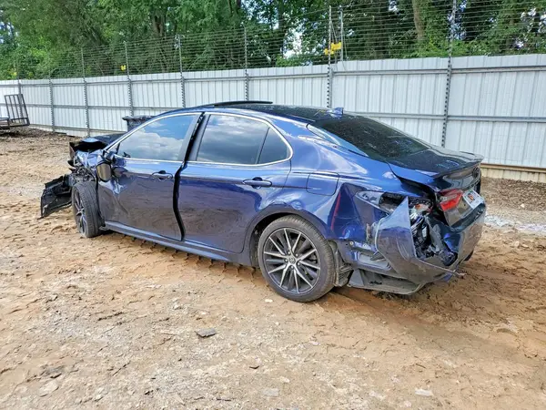 4T1T11AK5MU564785 2021 TOYOTA CAMRY - Image 2