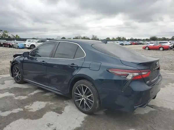 4T1T11AK5MU573566 2021 TOYOTA CAMRY - Image 2