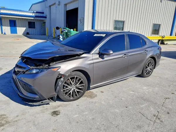 4T1T11AK5MU576192 2021 TOYOTA CAMRY - Image 1
