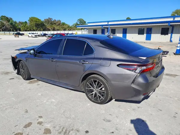 4T1T11AK5MU576192 2021 TOYOTA CAMRY - Image 2
