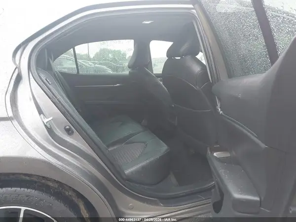 4T1T11AK5MU605576 2021 TOYOTA CAMRY - Image 8