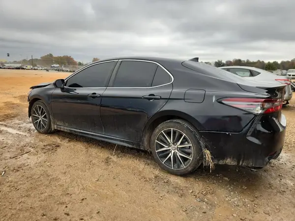 4T1T11AK5MU607795 2021 TOYOTA CAMRY - Image 2