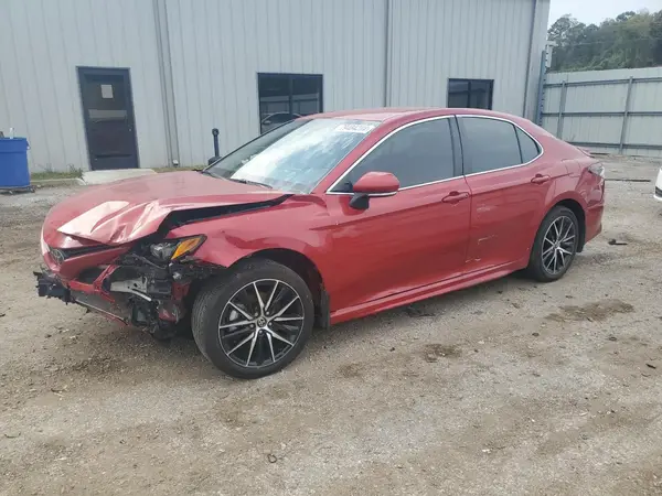 4T1T11AK5NU026069 2022 TOYOTA CAMRY - Image 1