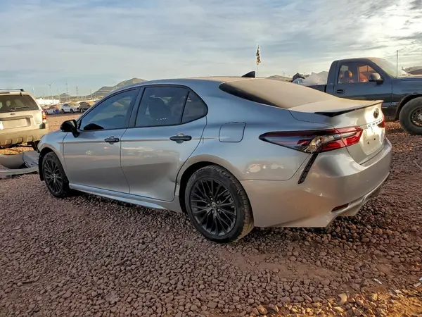 4T1T11AK5NU032602 2022 TOYOTA CAMRY - Image 2