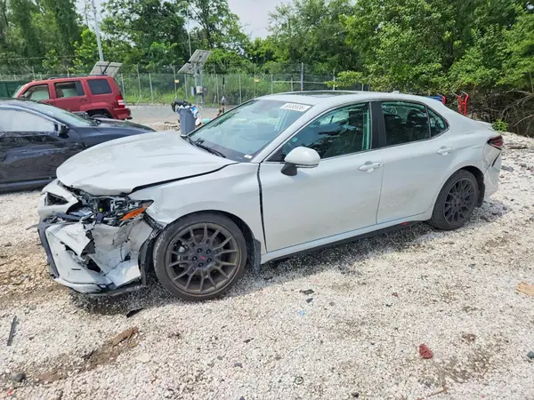 4T1T11AK5NU042997 2022 TOYOTA CAMRY - Image 1