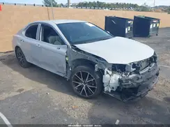 4T1T11AK5NU043759 2022 TOYOTA CAMRY