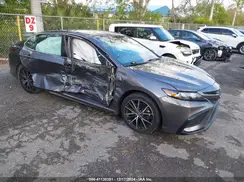 4T1T11AK5NU645660 2022 TOYOTA CAMRY
