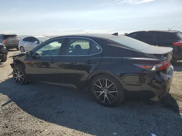 4T1T11AK5NU661258 2022 TOYOTA CAMRY - Image 2