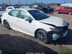 4T1T11AK5NU700835 2022 TOYOTA CAMRY